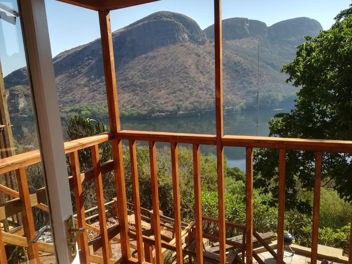 letamong lodge Hartbeespoort Eksteriør billede
