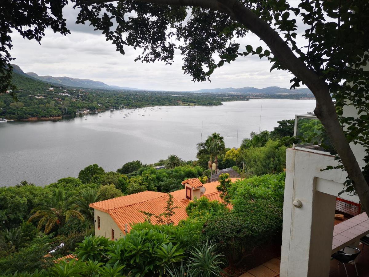 letamong lodge Hartbeespoort Eksteriør billede